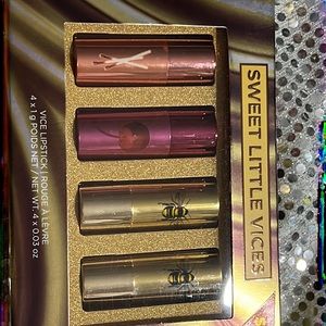Urban decay lipstick set